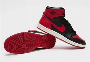 Air Jordan 1 Retro High '85 OG 'Bred / Banned' 2025 (HV6674-067)