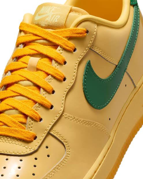 Nike Air Force 1 Low Patent Leather Topaz Gold Pine Green (IO4489-700)