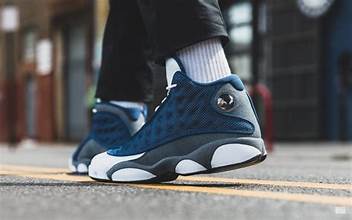 Air Jordan 13 Retro 'Flint' 2026 (IW3808-400)