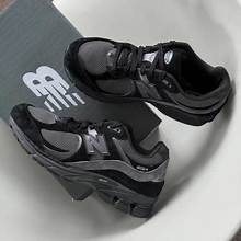New Balance 2002R Black Dark Grey (M2002RBL)