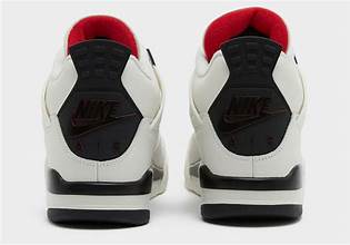 Air Jordan 4 Retro 'Flight Club' (IM4002-100)