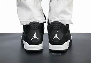 Air Jordan 4 White Thunder (FQ8138-001)